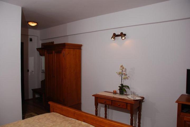 Pension Onelia Gîrda de Sus Kamer foto